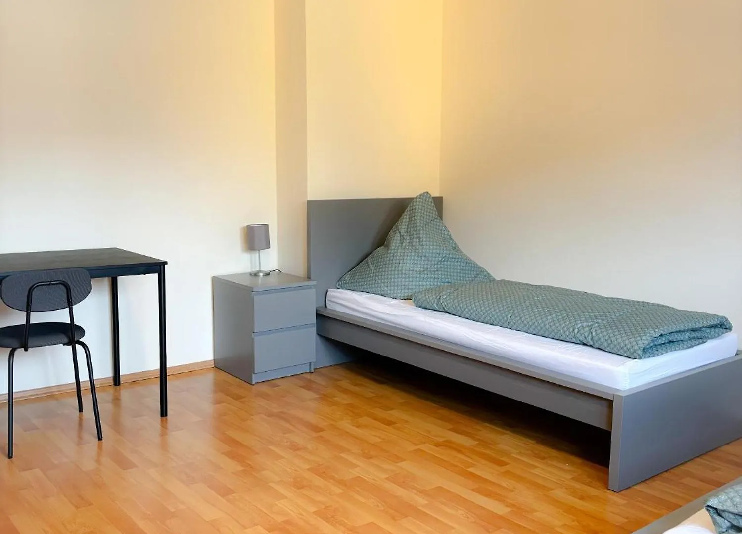 Apartment Ueber Neu Ulm'S Daechern, 2 Schlafzimmer Inkl. Stellplatz Neu-Ulm Germany